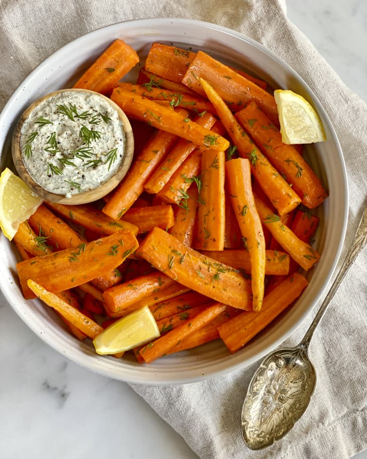 Air Fryer Carrots Recipe (Easy, with Garlic and Herbs) The Kitchn